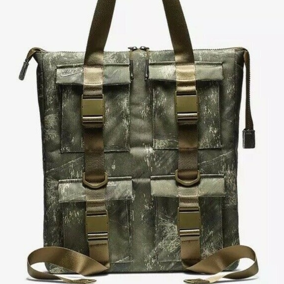 Nike- Pocket Printed Unisex Tote- NWT - Picture 1 of 7